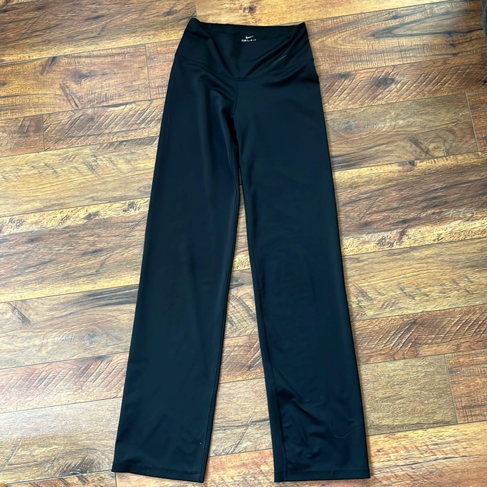 Nike dry fit yoga pants